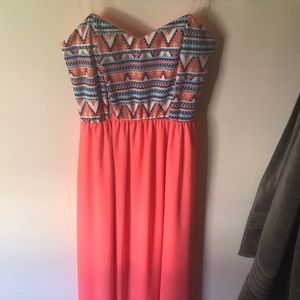 Strapless long dress